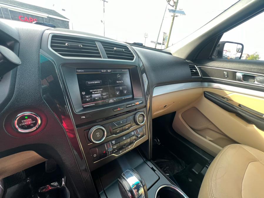 2016 Ford Explorer FWD 4dr XLT photo