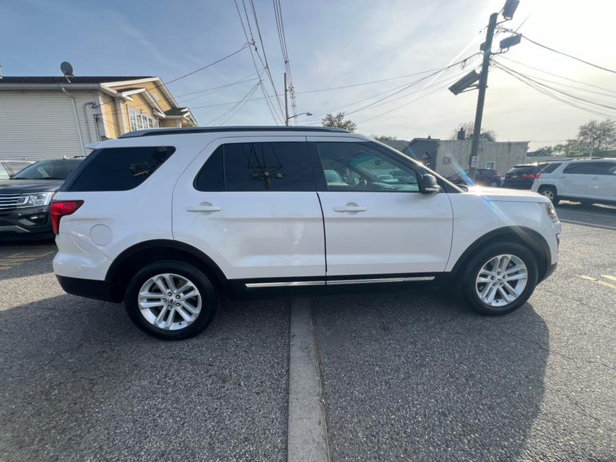 2016 Ford Explorer FWD 4dr XLT photo
