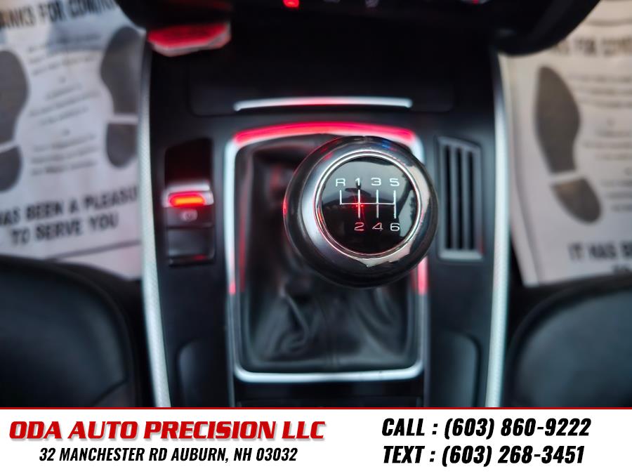2015 Audi A4 4dr Sdn Man quattro 2.0T Premi photo