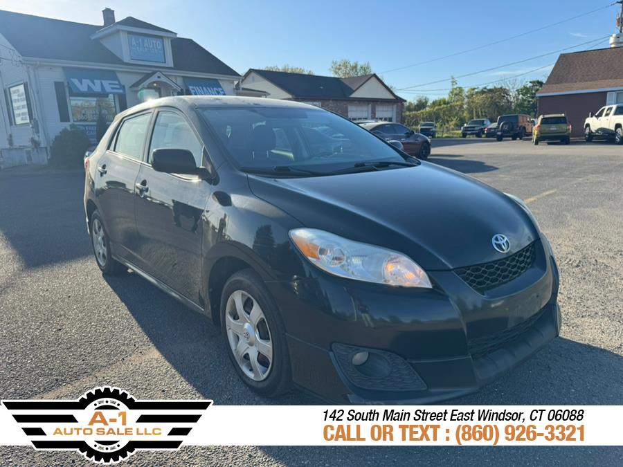 2010 Toyota Matrix photo
