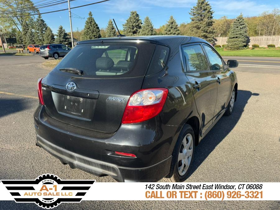 2010 Toyota Matrix photo