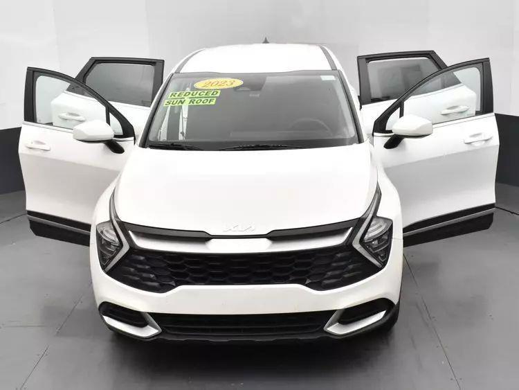 2023 Kia Sportage LX Sport Utility 4D photo