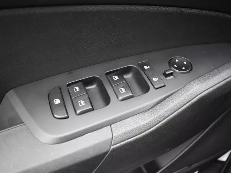2023 Kia Sportage LX Sport Utility 4D photo