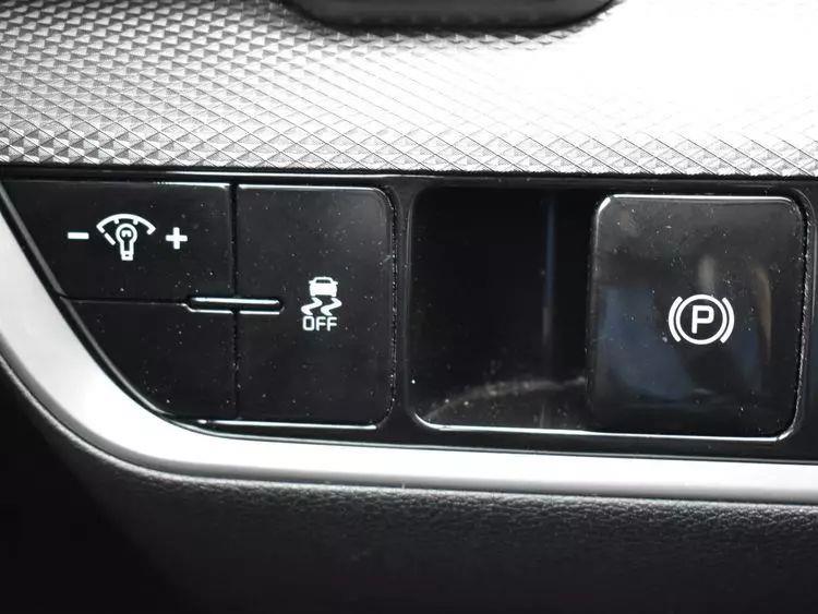 2023 Kia Sportage LX Sport Utility 4D photo