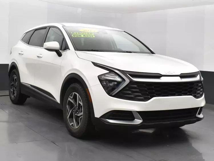 2023 Kia Sportage LX Sport Utility 4D photo