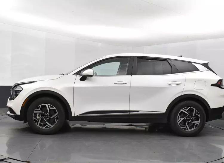 2023 Kia Sportage LX Sport Utility 4D photo
