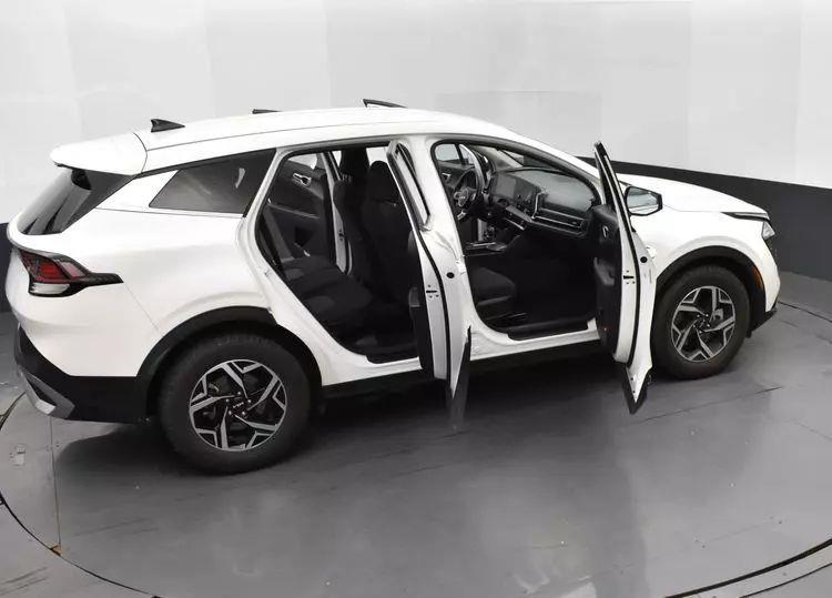 2023 Kia Sportage LX Sport Utility 4D photo