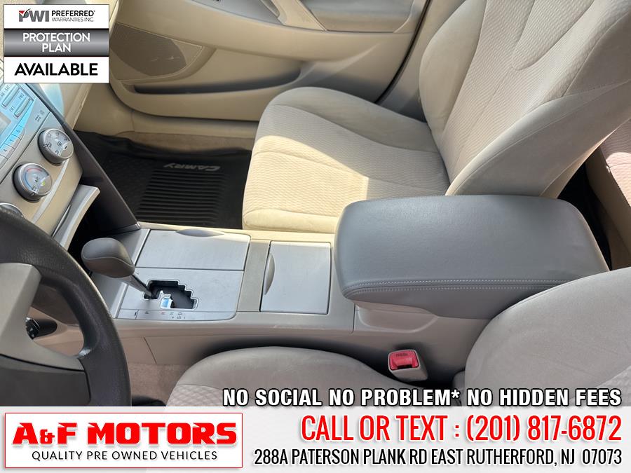 2010 Toyota Camry photo