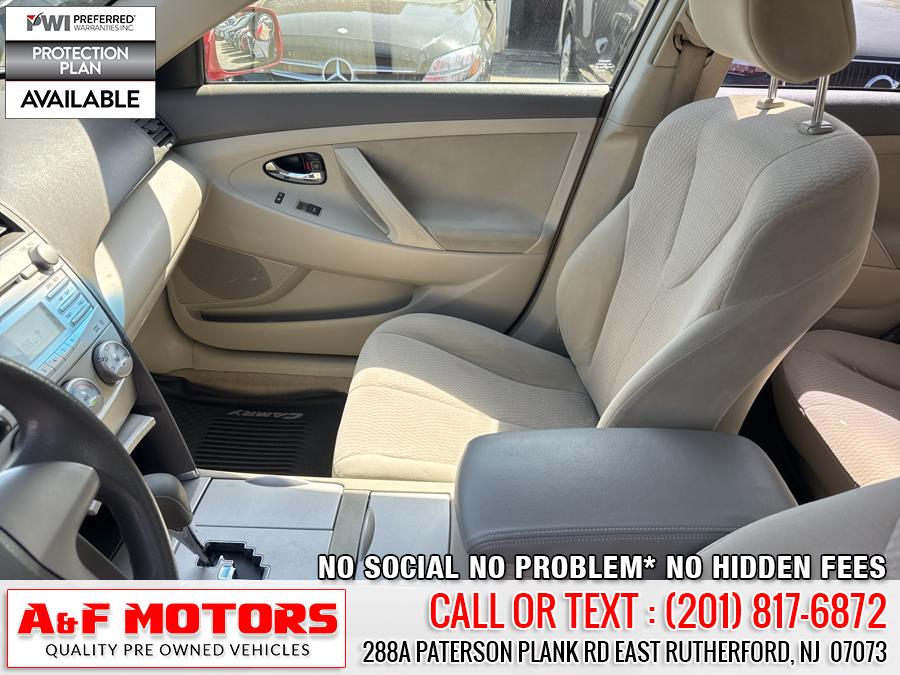2010 Toyota Camry photo