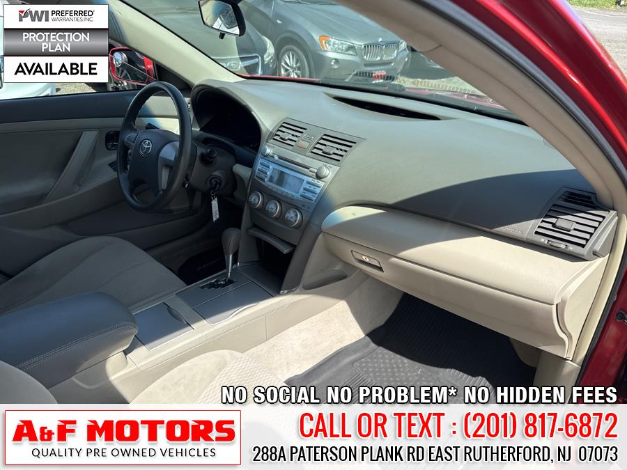 2010 Toyota Camry photo