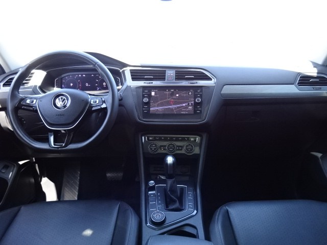 2020 Volkswagen Tiguan 2.0T SEL 4MOTION photo
