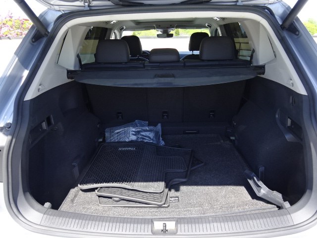 2020 Volkswagen Tiguan 2.0T SEL 4MOTION photo