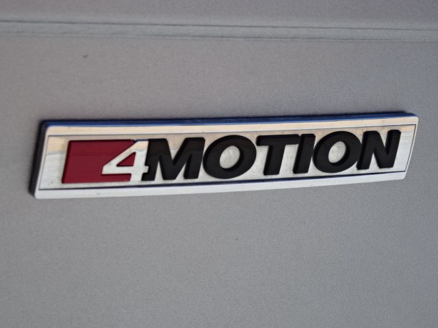 2020 Volkswagen Tiguan 2.0T SEL 4MOTION photo