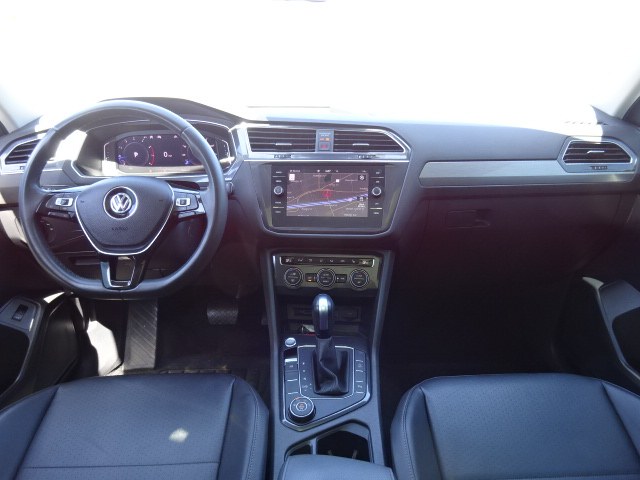 2020 Volkswagen Tiguan 2.0T SEL 4MOTION photo