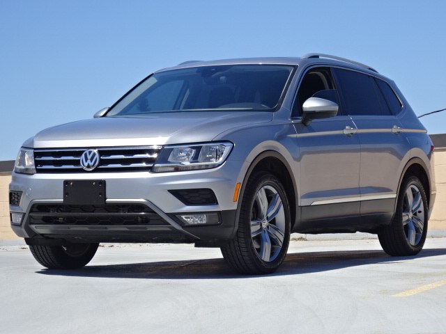 2020 Volkswagen Tiguan 2.0T SEL 4MOTION photo