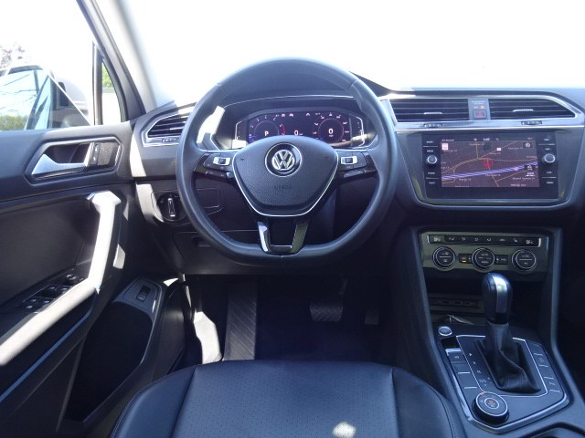 2020 Volkswagen Tiguan 2.0T SEL 4MOTION photo