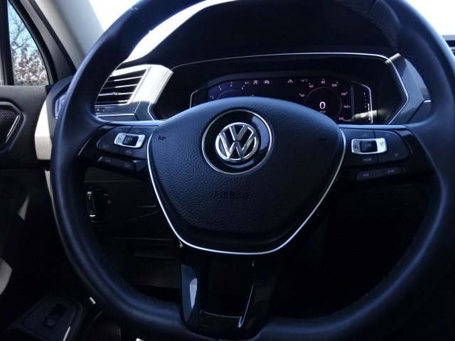 2020 Volkswagen Tiguan 2.0T SEL 4MOTION photo