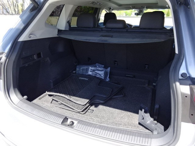 2020 Volkswagen Tiguan 2.0T SEL 4MOTION photo