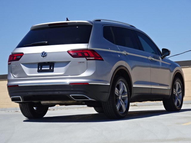2020 Volkswagen Tiguan 2.0T SEL 4MOTION photo