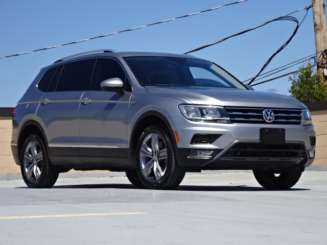 2020 Volkswagen Tiguan 2.0T SEL 4MOTION photo