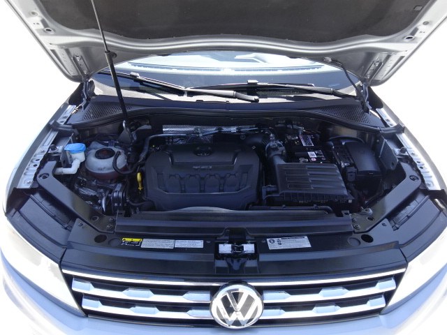 2020 Volkswagen Tiguan 2.0T SEL 4MOTION photo