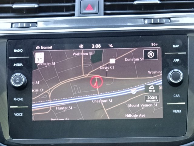 2020 Volkswagen Tiguan 2.0T SEL 4MOTION photo
