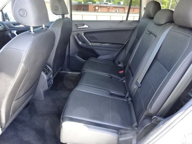 2020 Volkswagen Tiguan 2.0T SEL 4MOTION photo