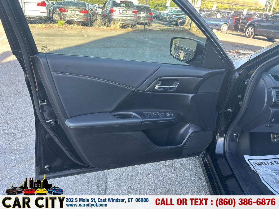 2017 Honda ACCORD SEDAN Sport CVT photo
