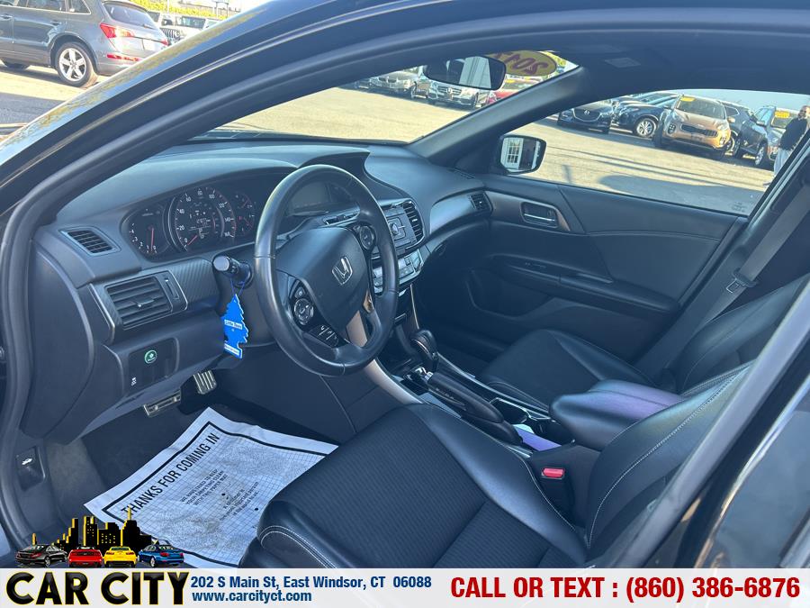 2017 Honda ACCORD SEDAN Sport CVT photo