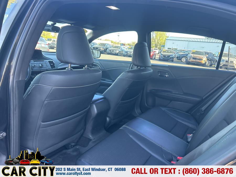 2017 Honda ACCORD SEDAN Sport CVT photo