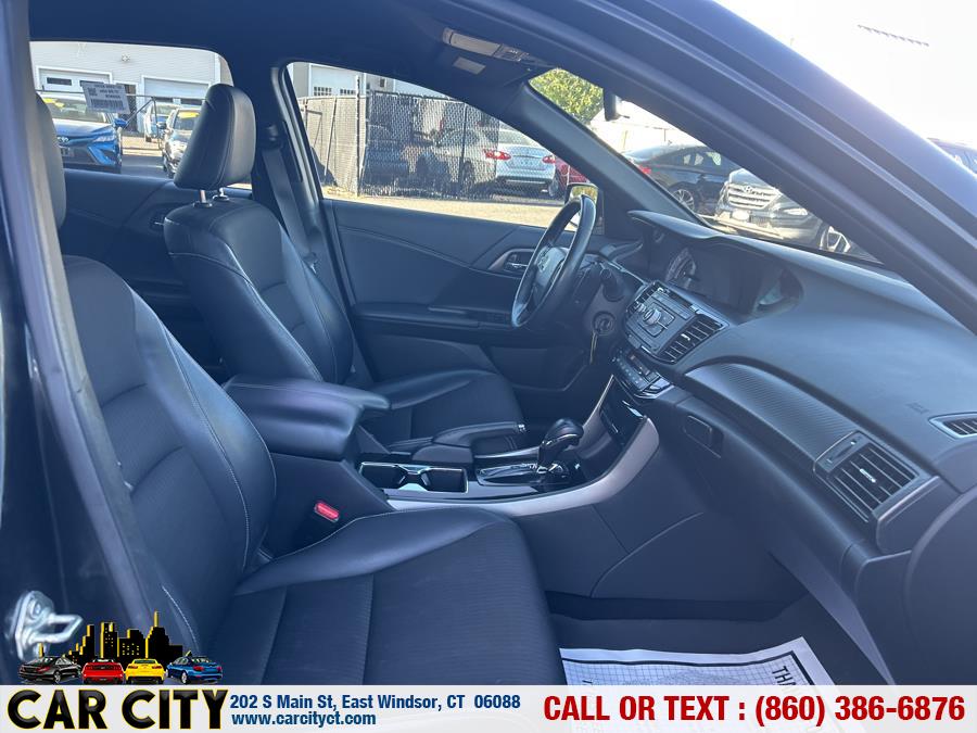2017 Honda ACCORD SEDAN Sport CVT photo