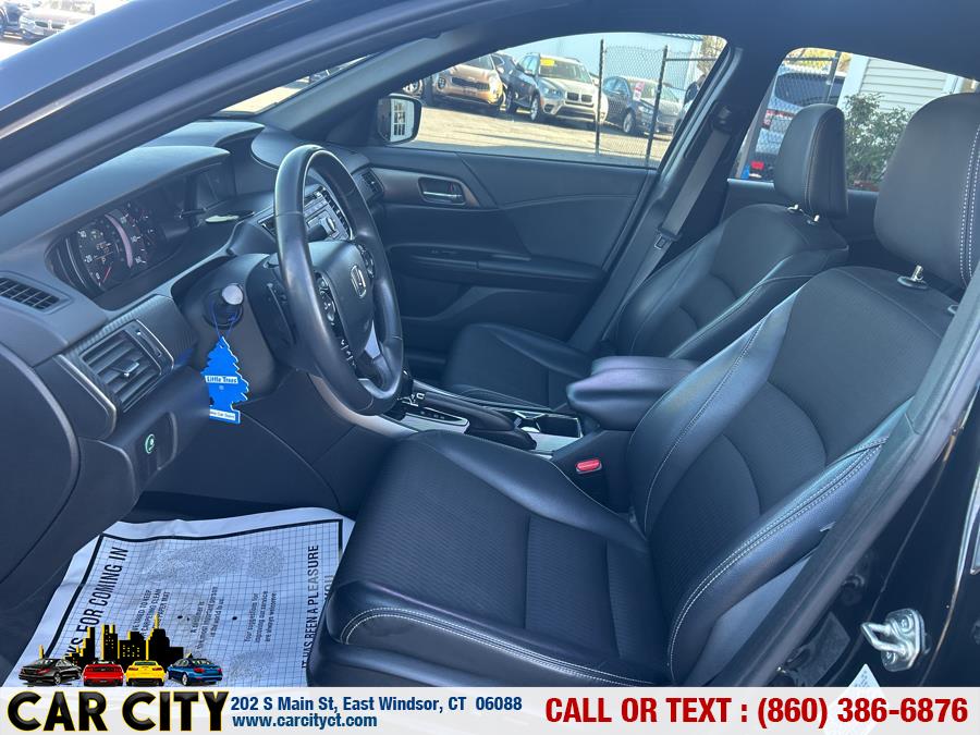 2017 Honda ACCORD SEDAN Sport CVT photo