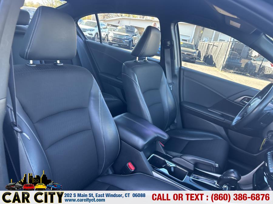 2017 Honda ACCORD SEDAN Sport CVT photo