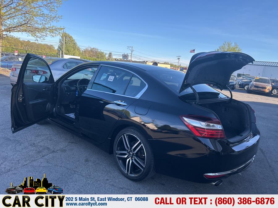 2017 Honda ACCORD SEDAN Sport CVT photo