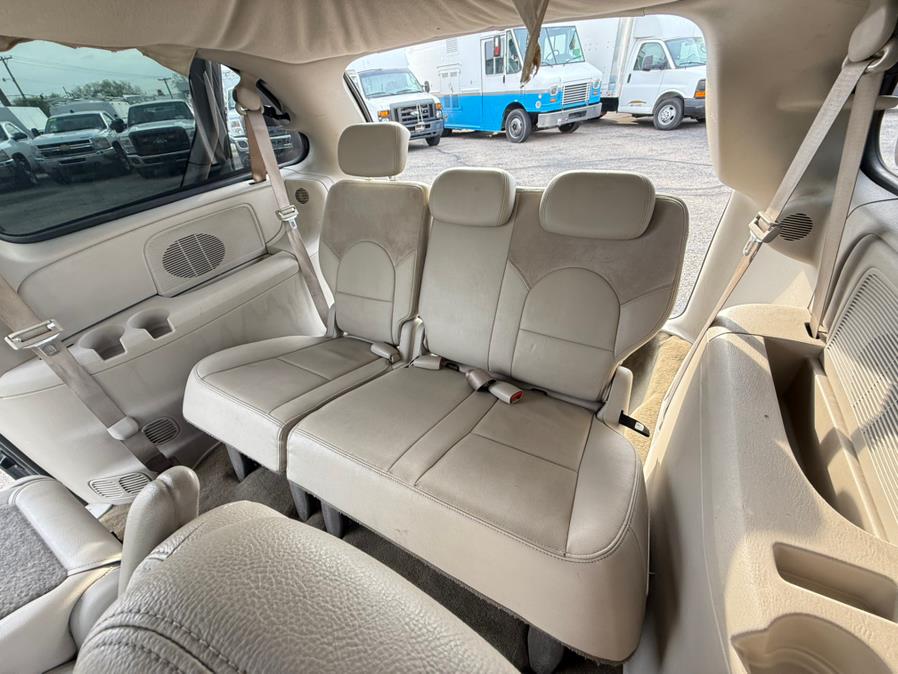 2007 Chrysler Town & Country Limited photo