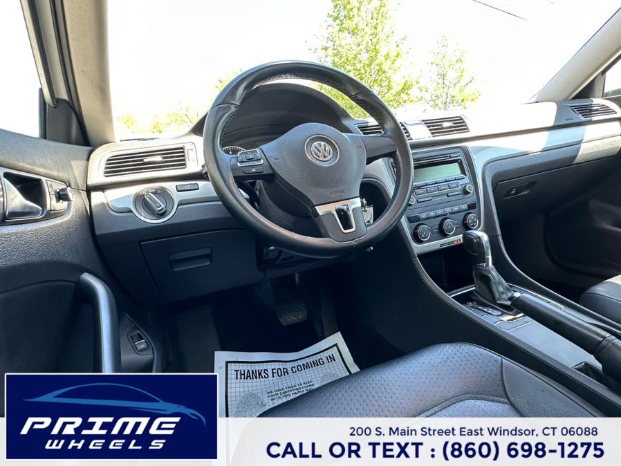 2014 Volkswagen Passat S PZEV photo