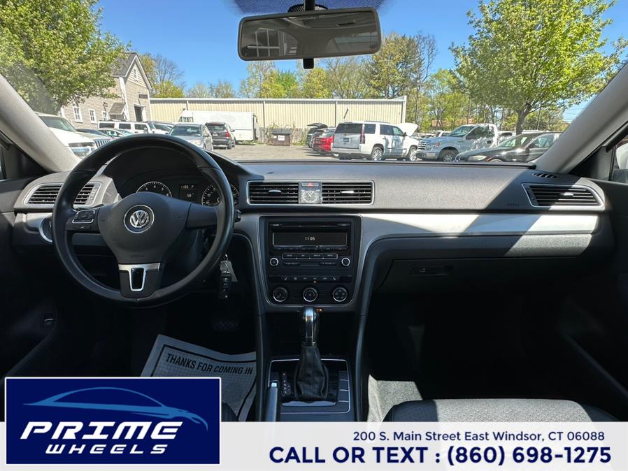 2014 Volkswagen Passat S PZEV photo