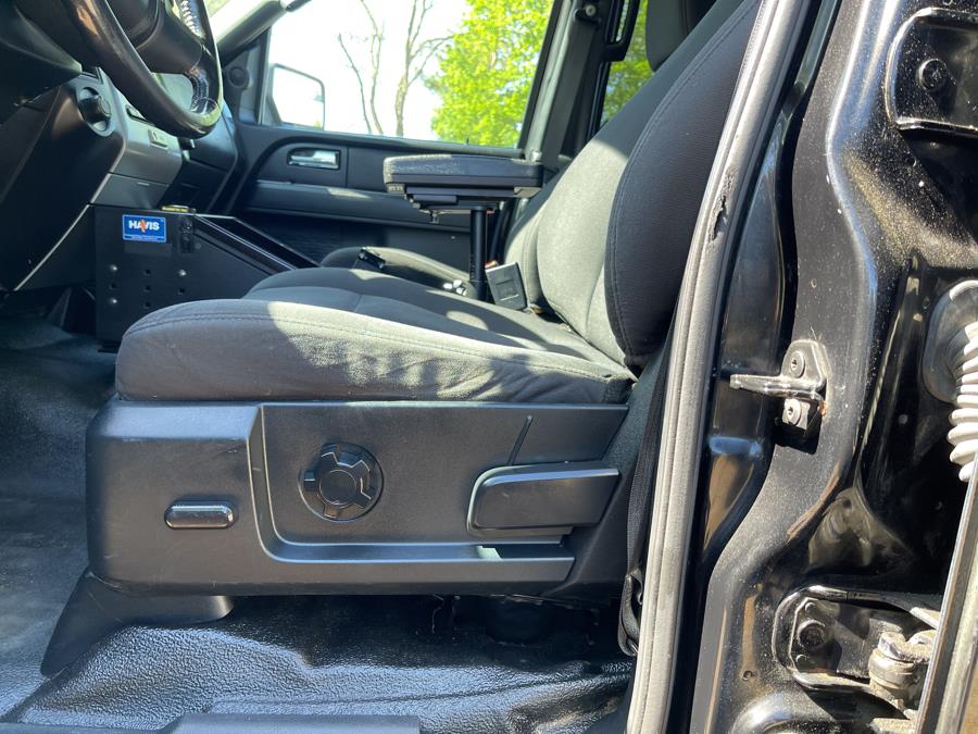 2016 Ford Expedition 4WD 4dr XL photo