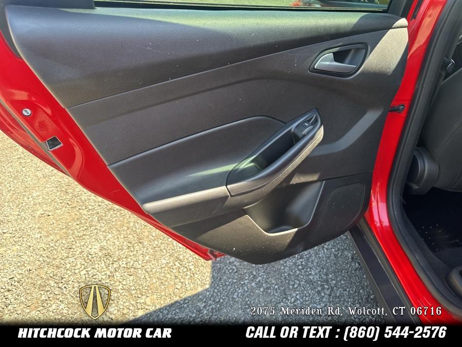 2015 Ford Focus SE photo