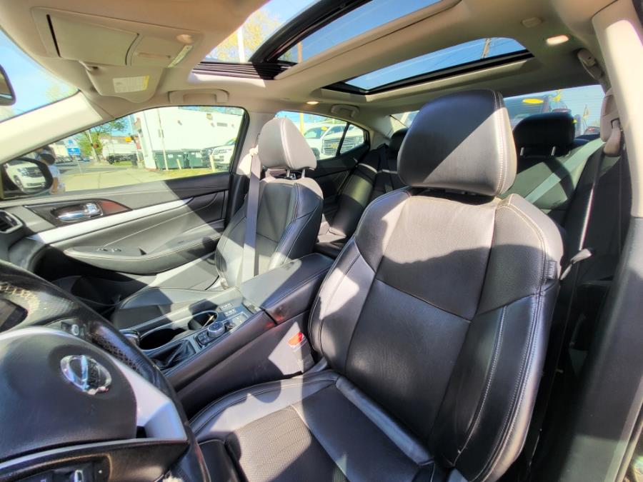 2017 Nissan Maxima SV 3.5L *Ltd Avail* photo