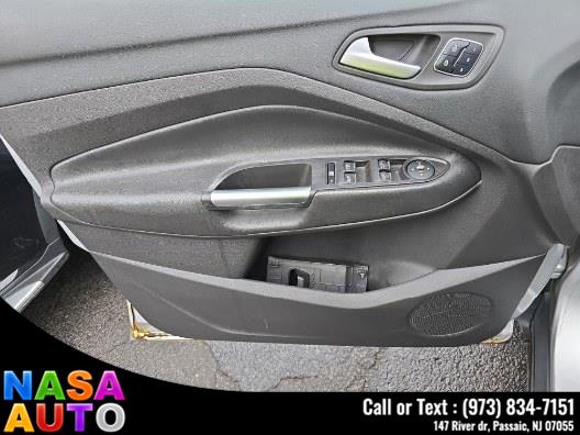 2016 Ford Escape 4WD 4dr Titanium photo