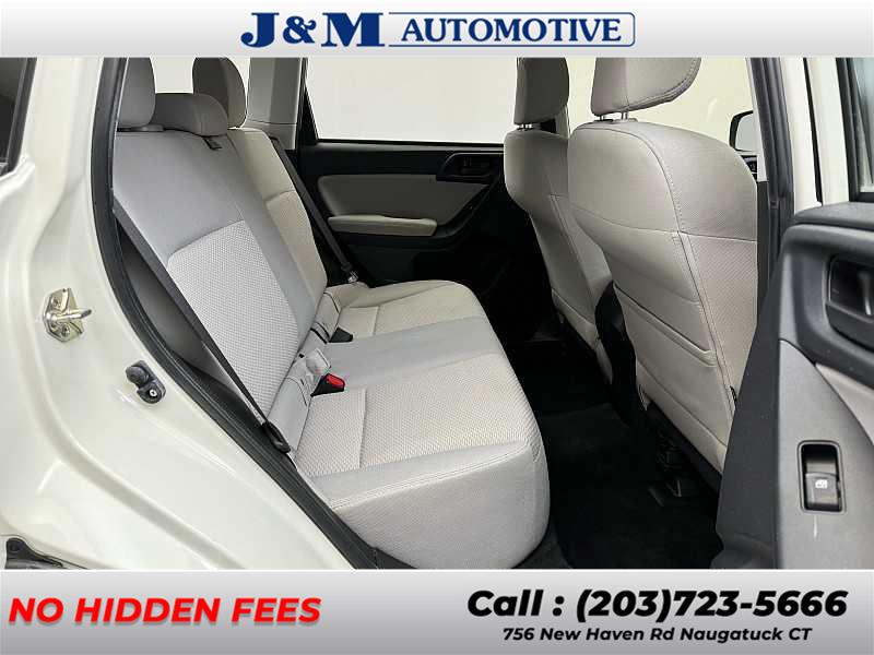 2014 Subaru Forester 2.5i photo
