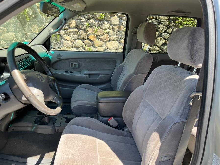 2001 Toyota Tacoma V6 photo
