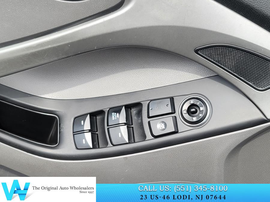2016 Hyundai Elantra 4dr Sdn Auto SE (Alabama Plant photo