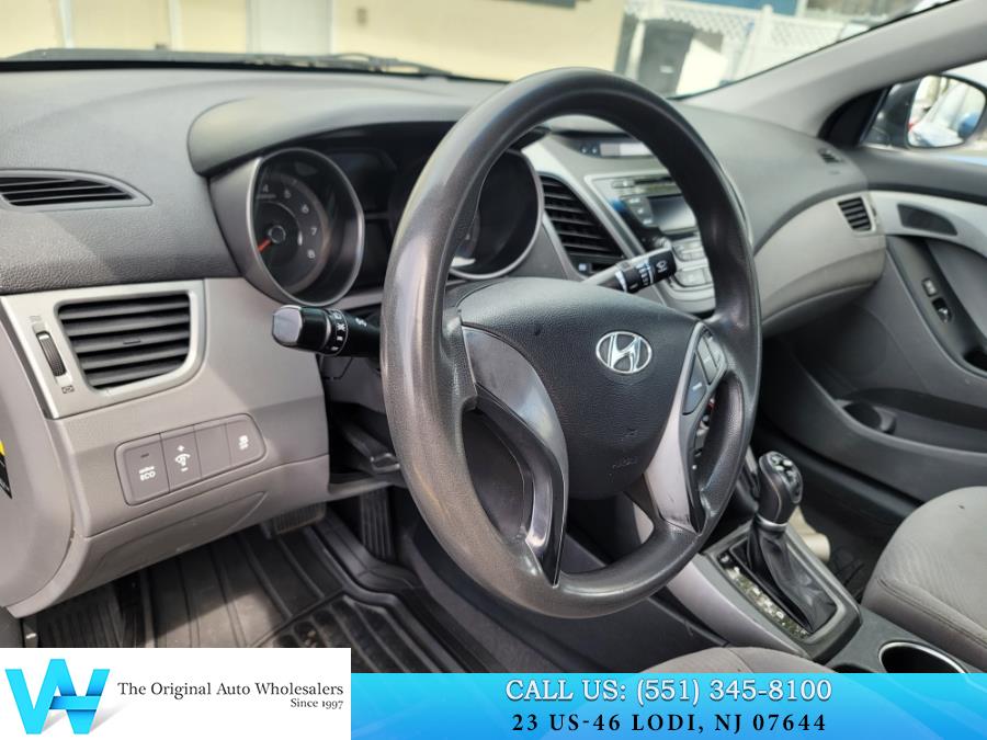 2016 Hyundai Elantra 4dr Sdn Auto SE (Alabama Plant photo