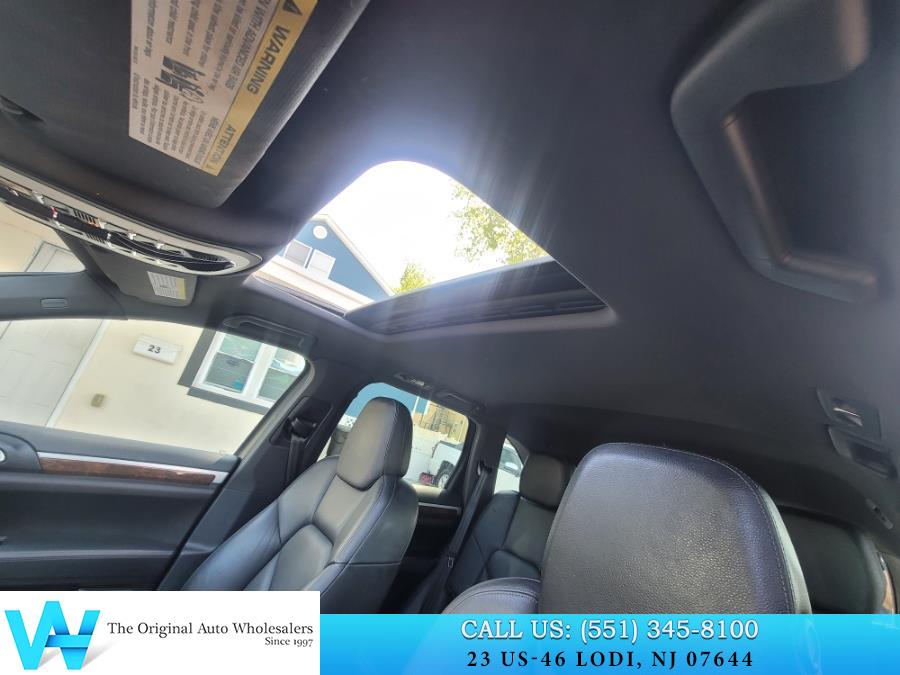 2012 Porsche Cayenne photo