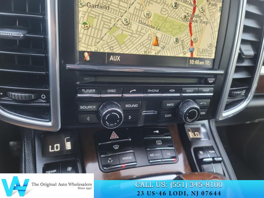 2012 Porsche Cayenne photo