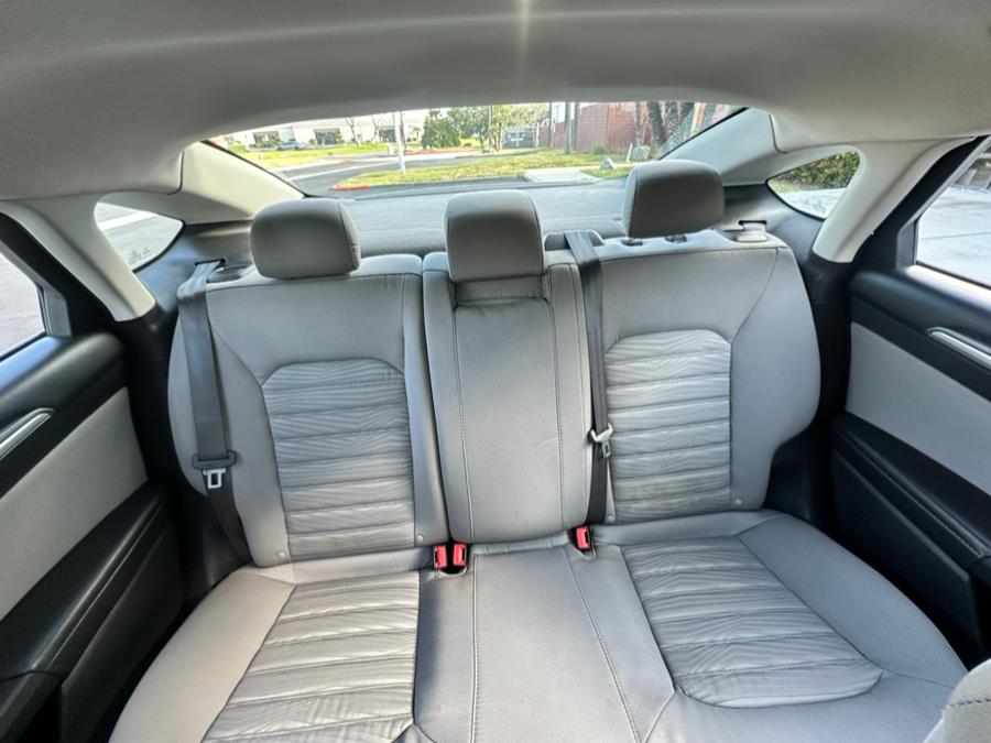 2016 Ford Fusion 4dr Sdn S FWD photo