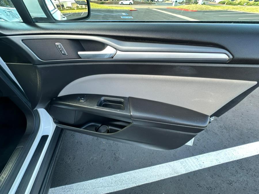 2016 Ford Fusion 4dr Sdn S FWD photo