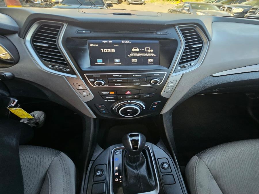 2017 Hyundai Santa Fe Sport 2.4L Auto AWD photo